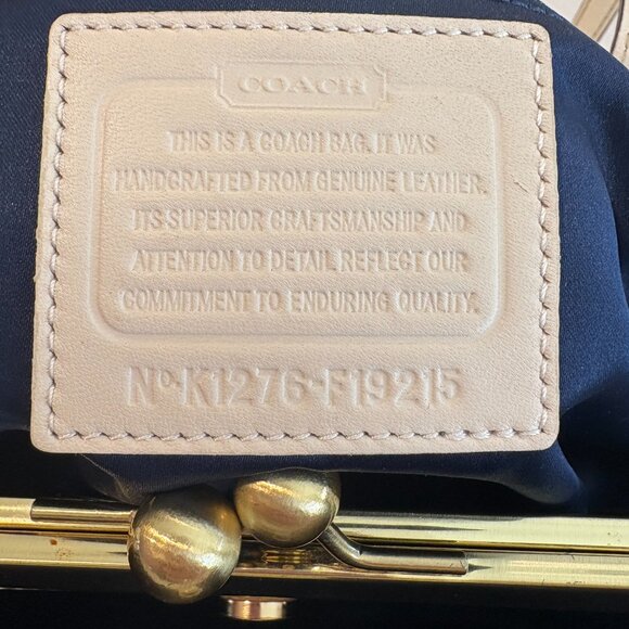 Authentic Signature Coach Ivory Patent Leather Tote Bag - Picture 12 of 12